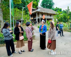 Huyện Cao Phong xây dựng điểm du lịch hấp dẫn cho vùng dân tộc thiểu số